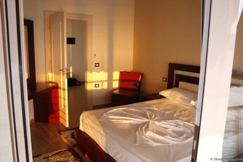 Hotel Nimfa Wlora Zewnętrze zdjęcie